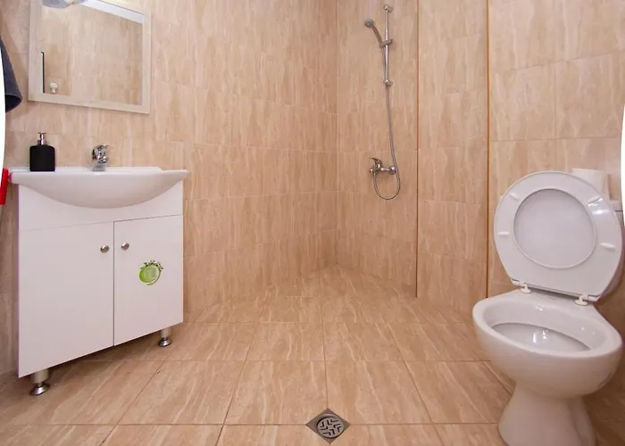 Savana Place & Private Parking