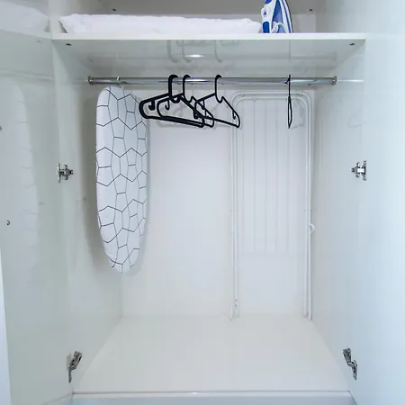 Savana Place & Private Parking Apartmán *